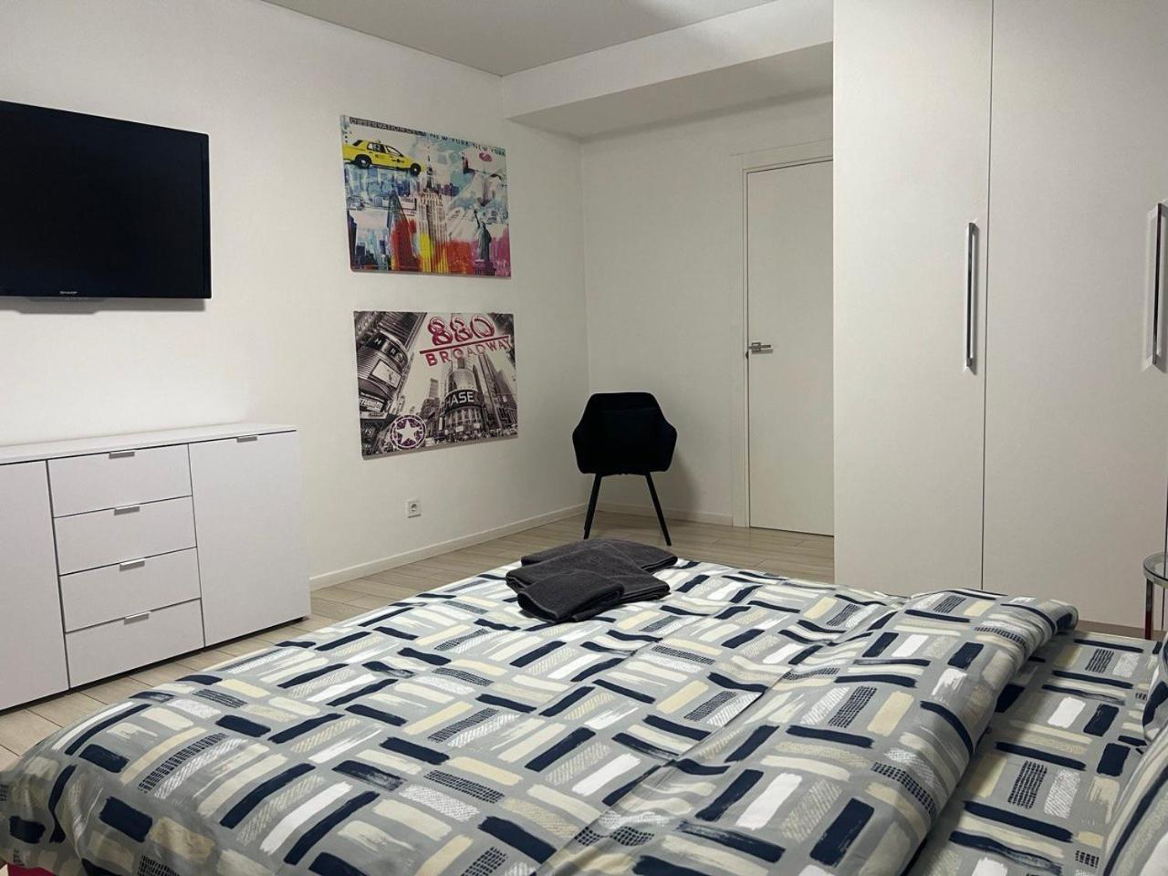 2-Room Luxury Apartment In The Center Kyiv Exterior foto