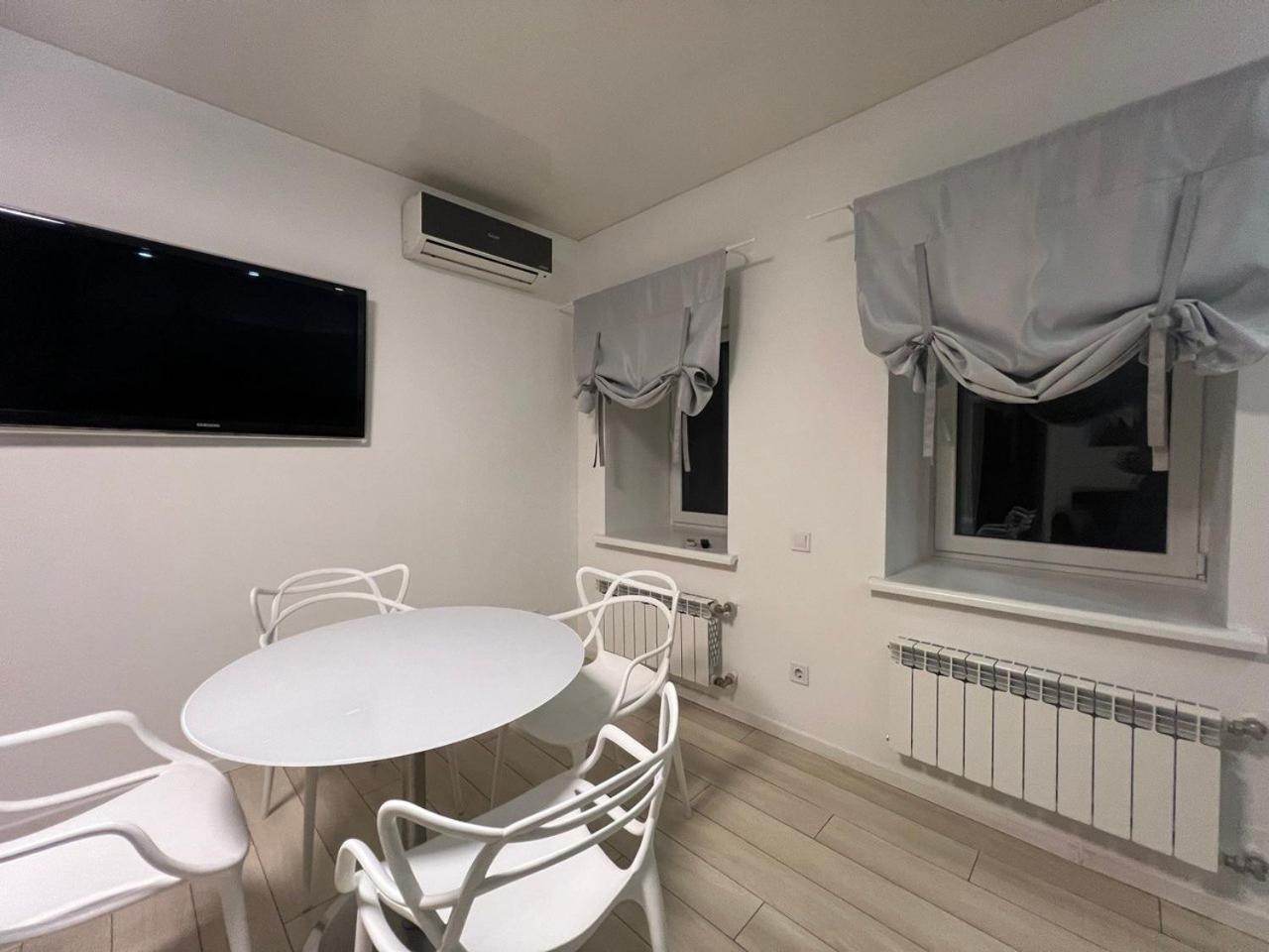 2-Room Luxury Apartment In The Center Kyiv Exterior foto