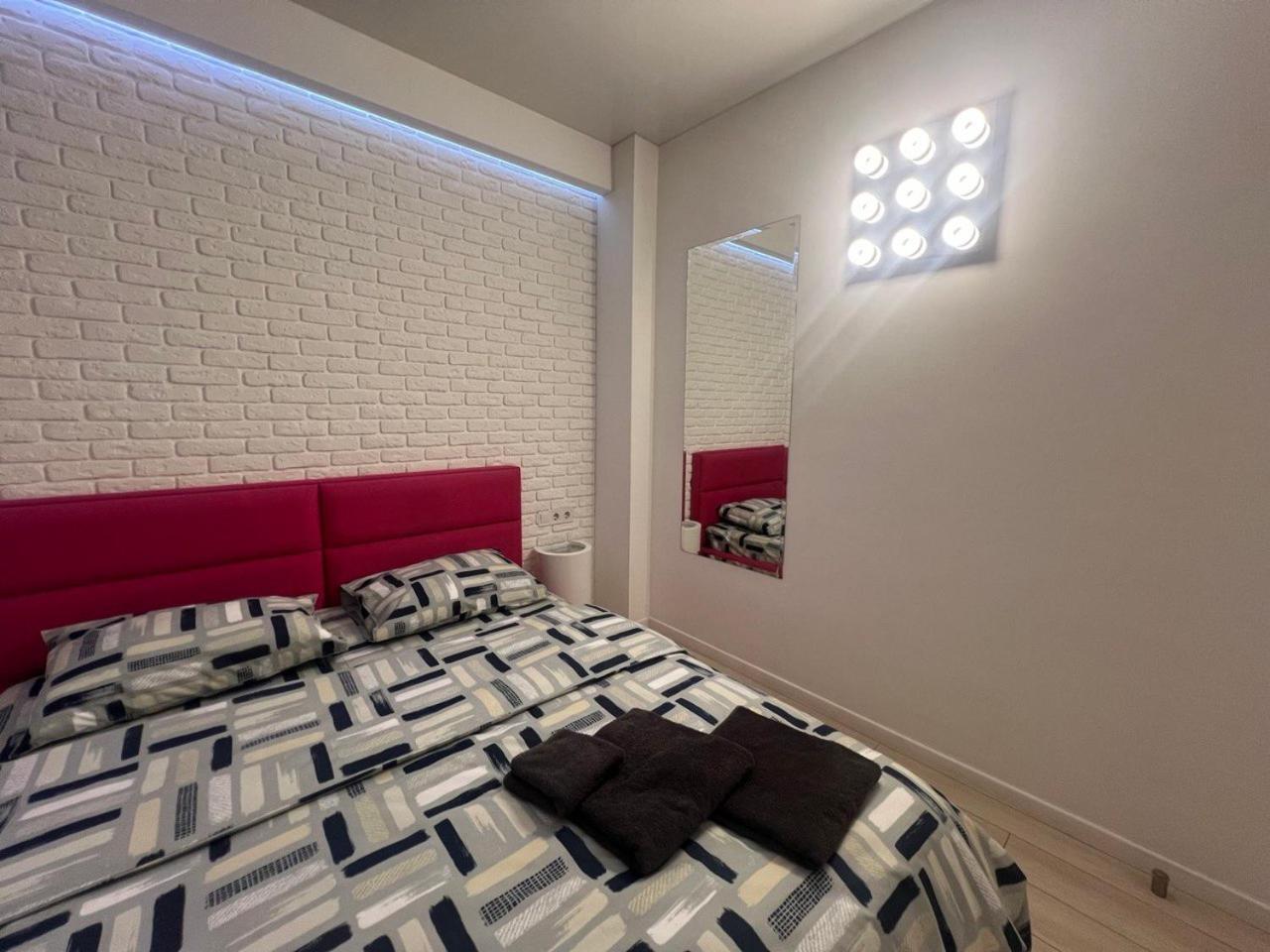 2-Room Luxury Apartment In The Center Kyiv Exterior foto
